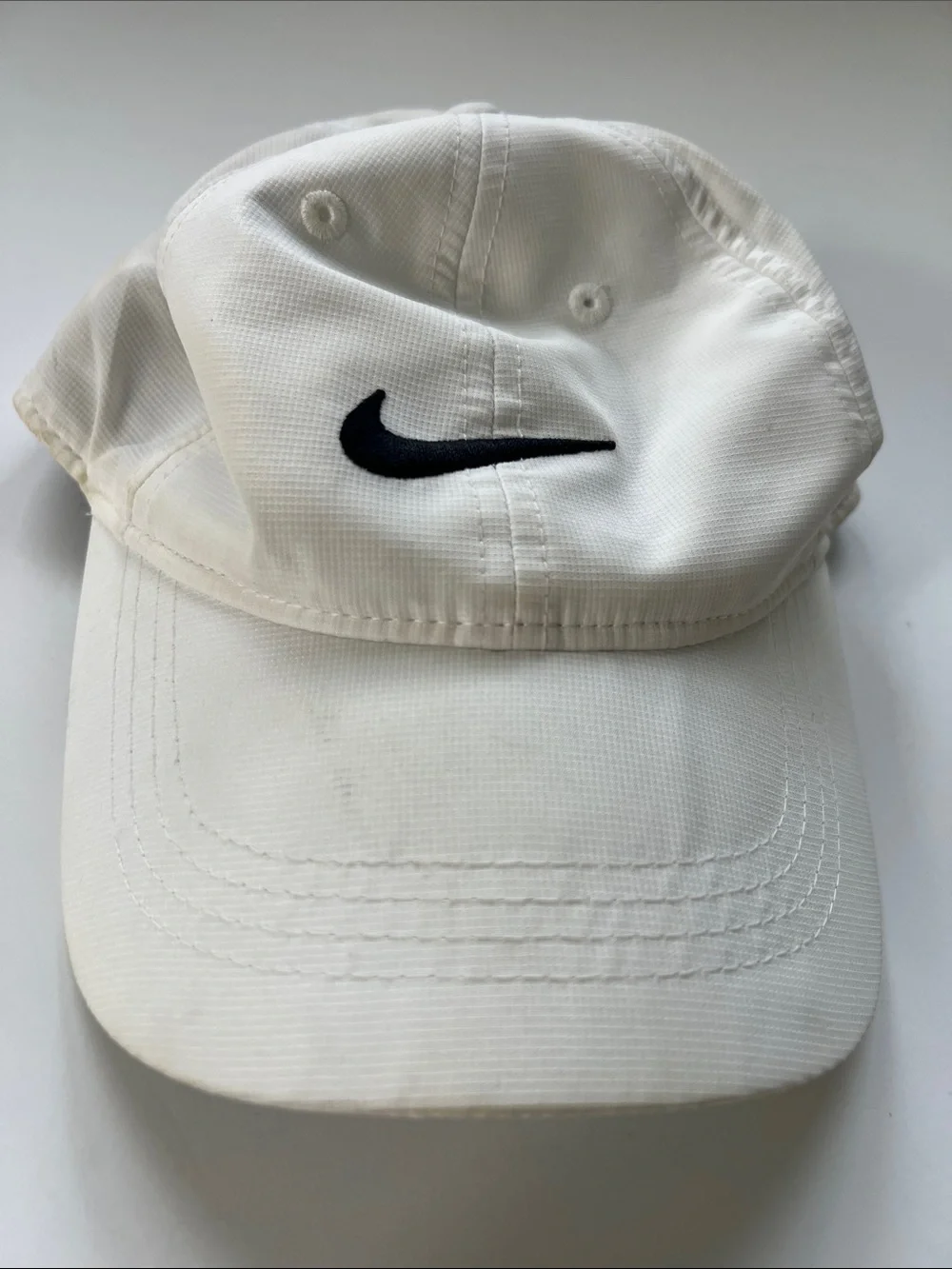 Child Nike White Cap Dri-Fit with Black Swoosh Logo And Reflective Back Tag - Picture 7 of 11
